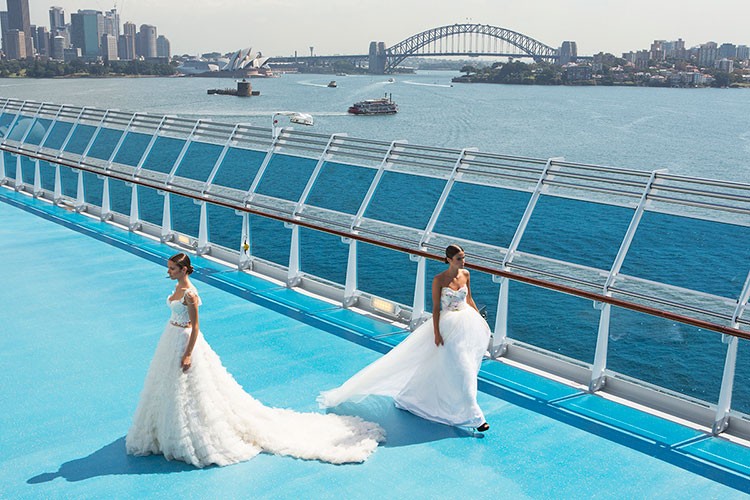 Ngam san catwalk giua dai duong tai Sydney cua Jessica Minh Anh